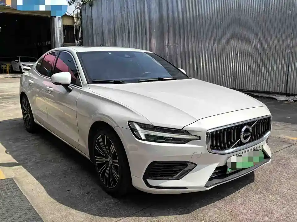 Volvo S60
