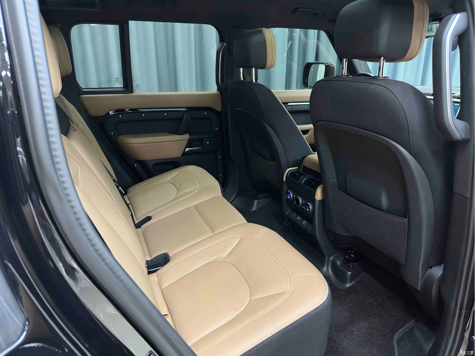 Land Rover Defender, 2025 20