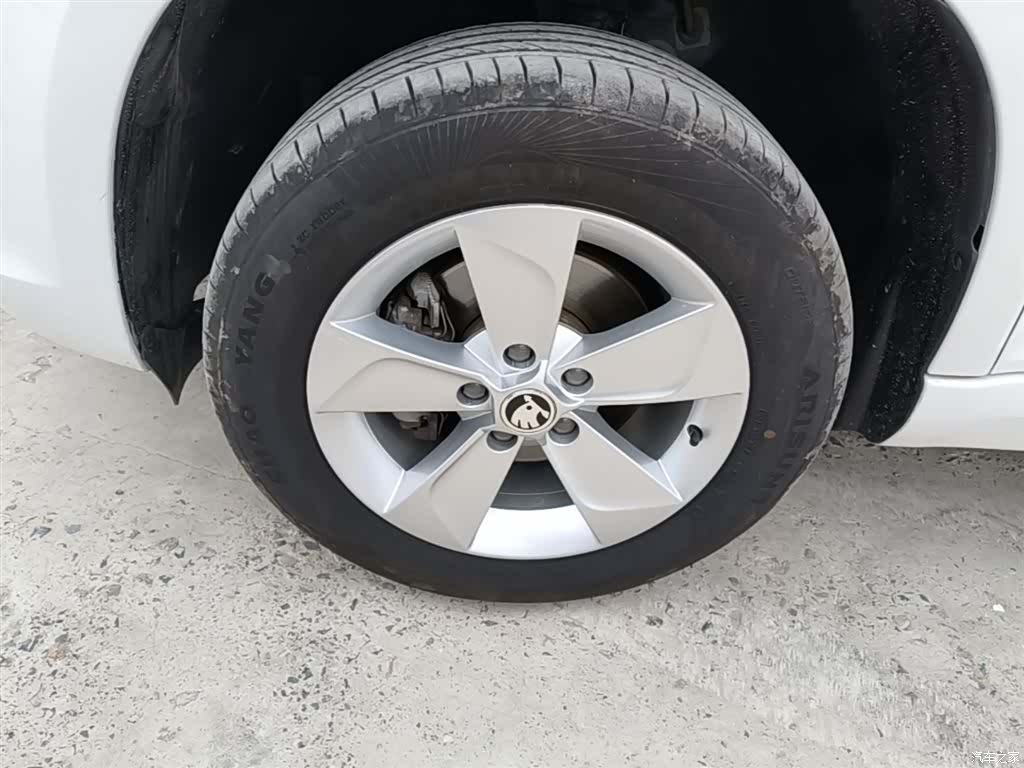Skoda Yeti, 2017 23