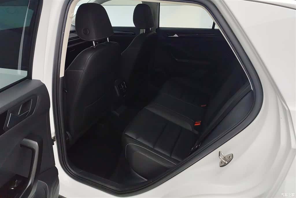 Volkswagen T-ROC, 2022 11