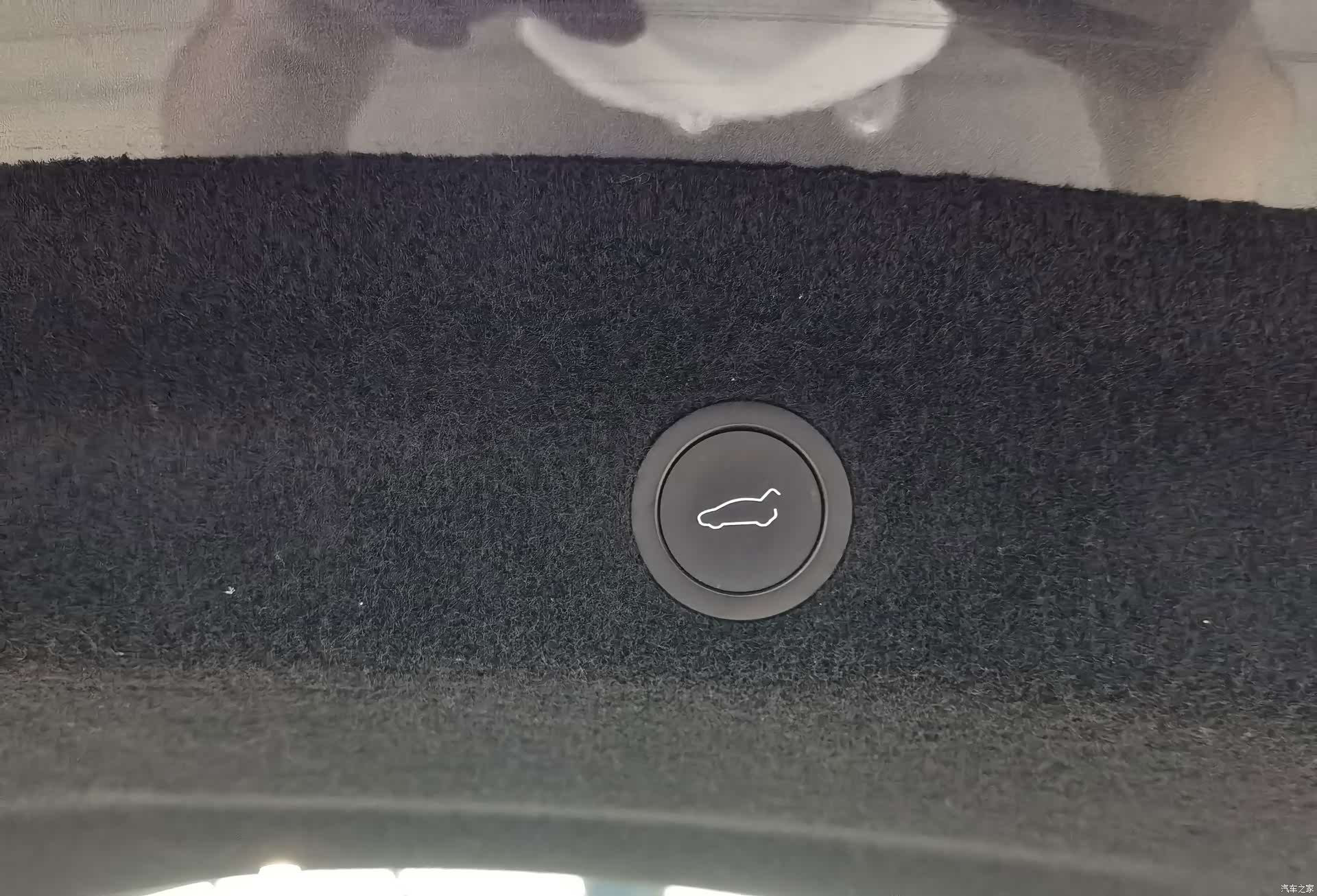 Tesla Model Y, 2025 15