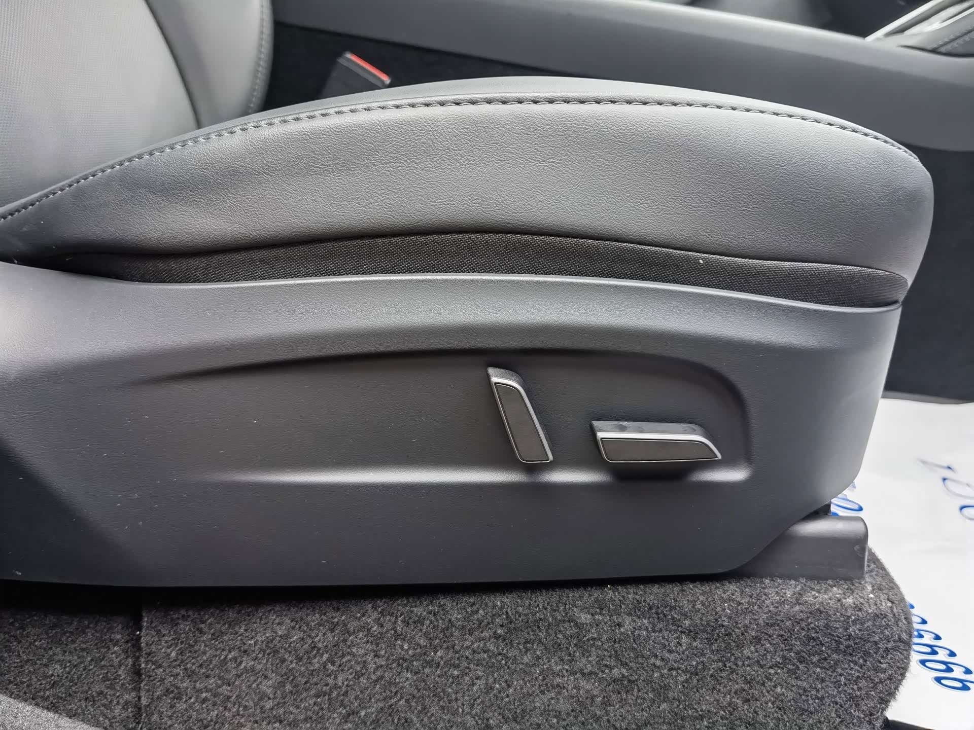 Tesla Model Y, 2025 17