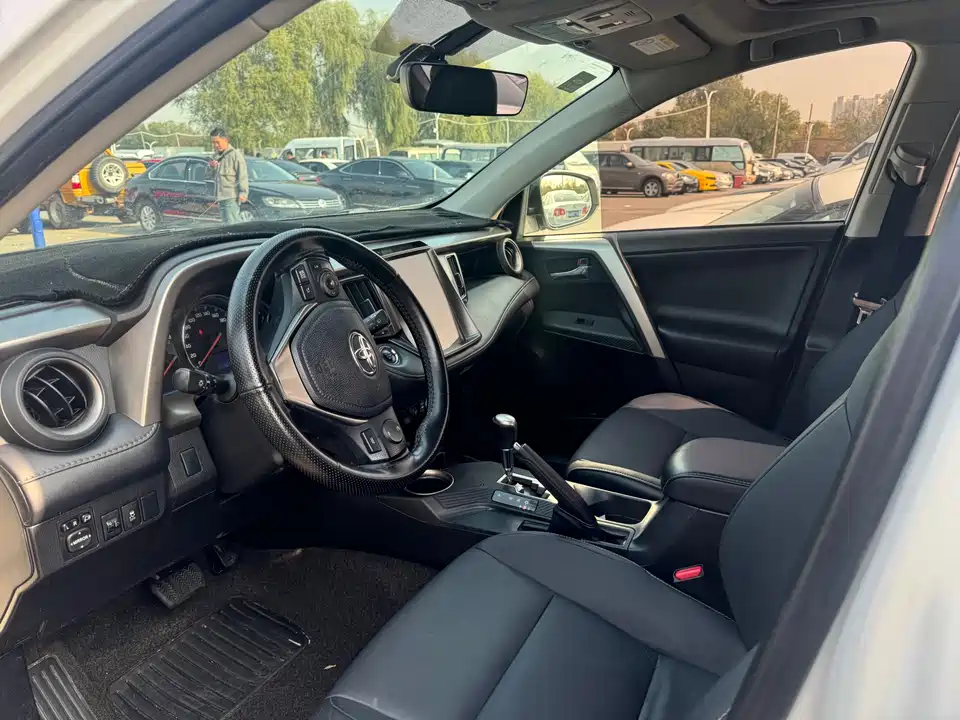 Toyota RAV4 Rongfang
