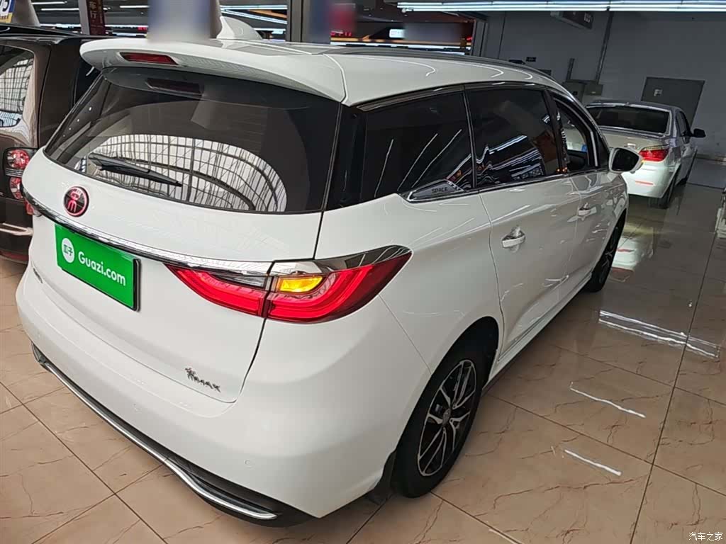 BYD Song, 2017 7
