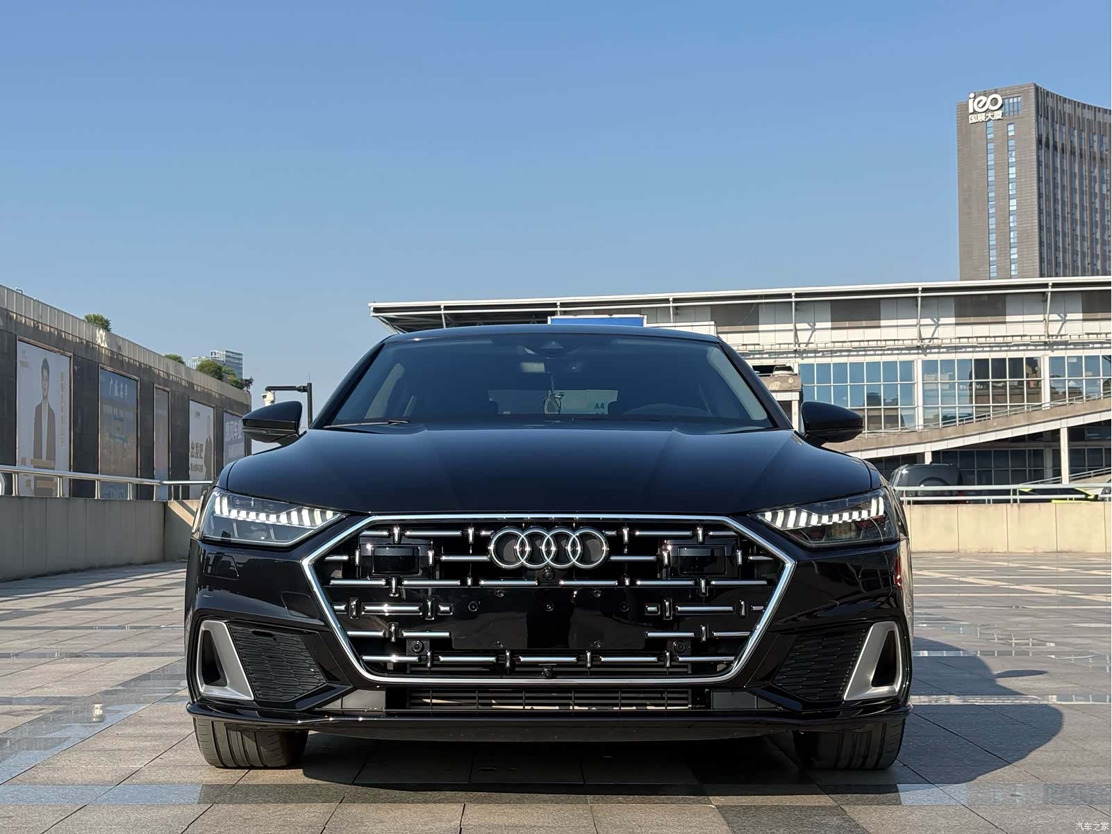 Audi A7L, 2024 1