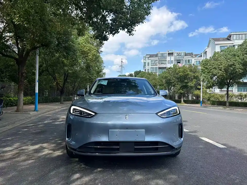 AITO Ask the world M5