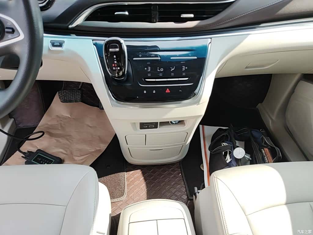 Buick GL8, 2022 14