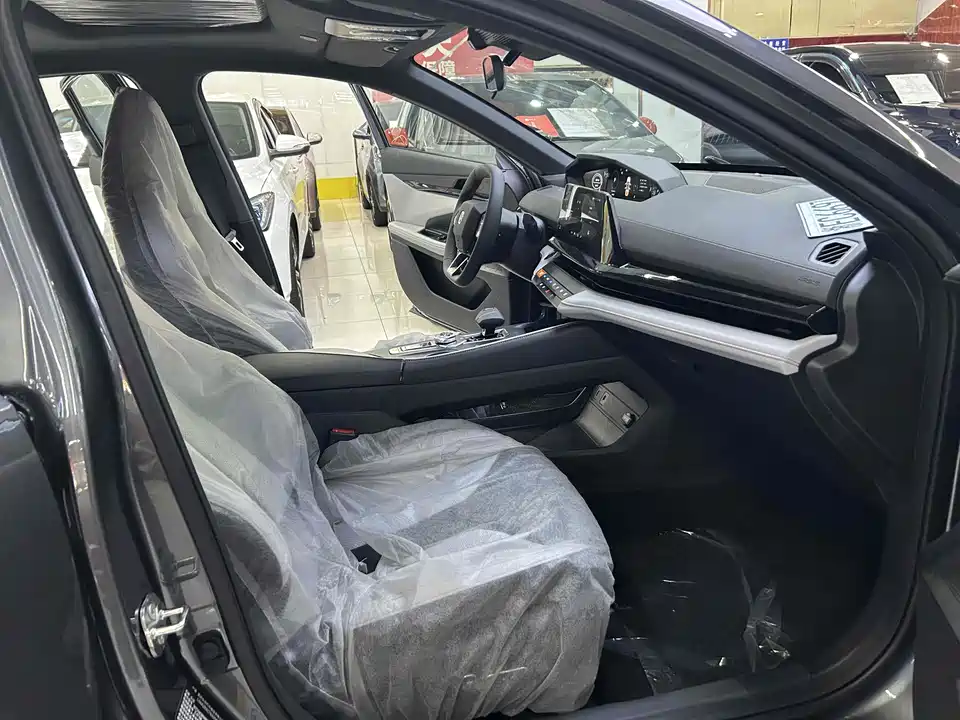 Changan UNI-V Smart iDD