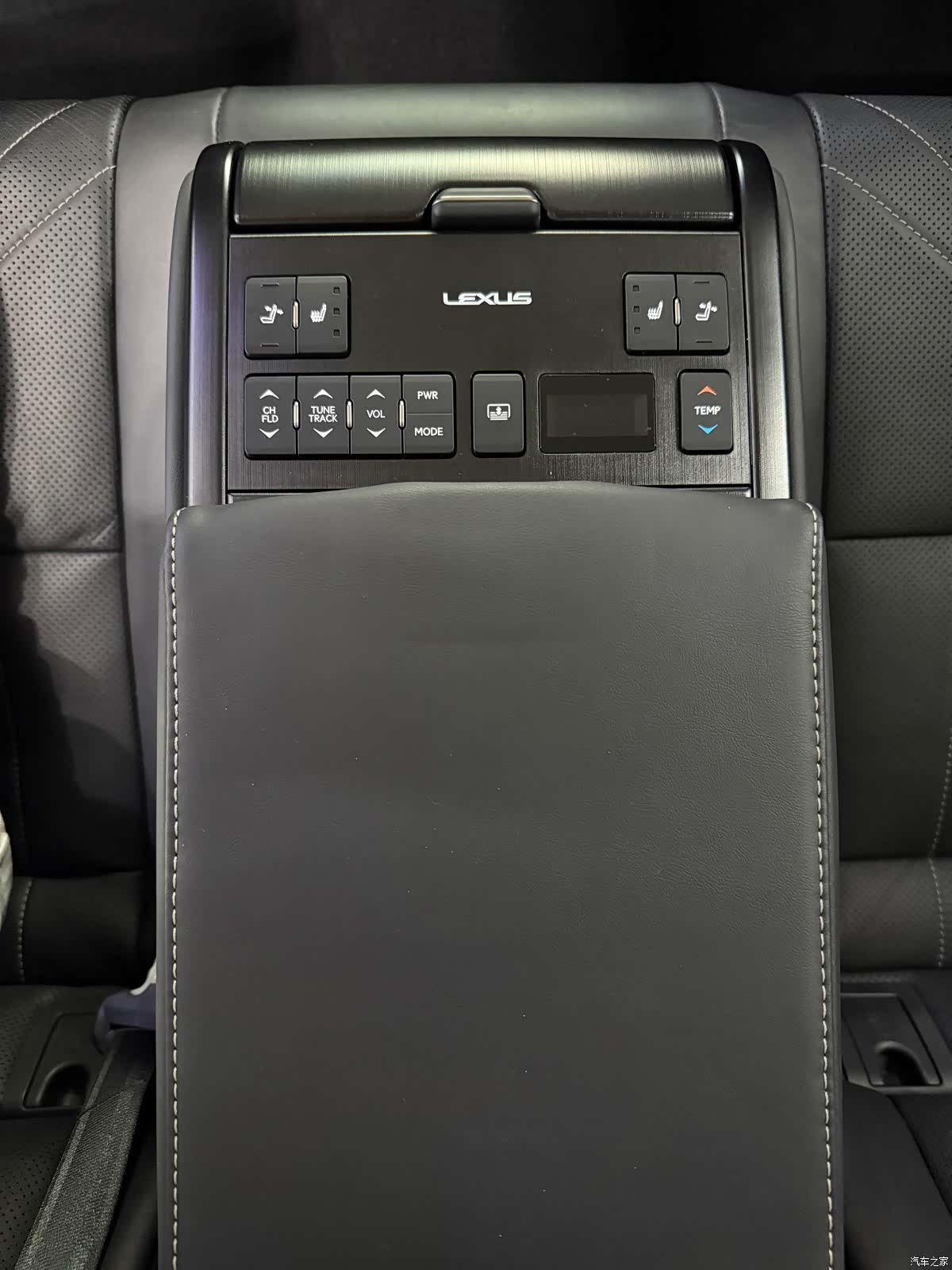 Lexus ES, 2019 9