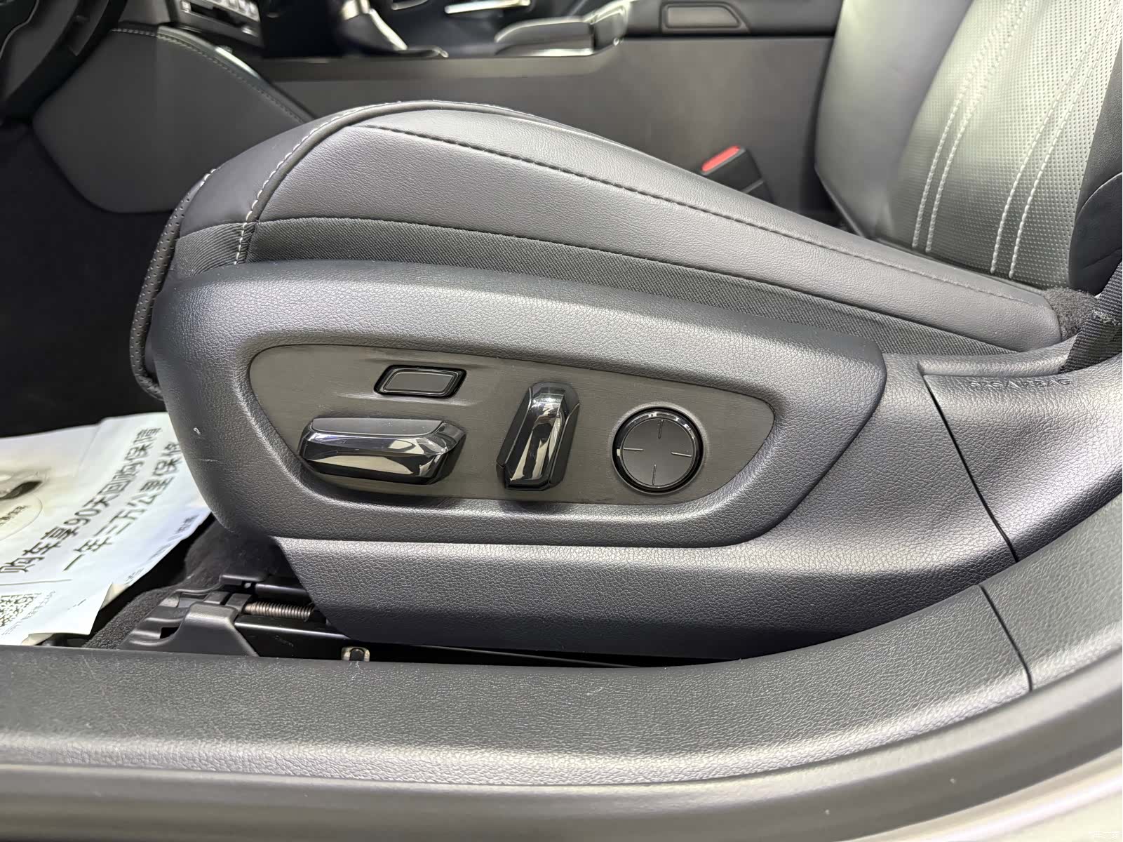 Lexus ES, 2019 16