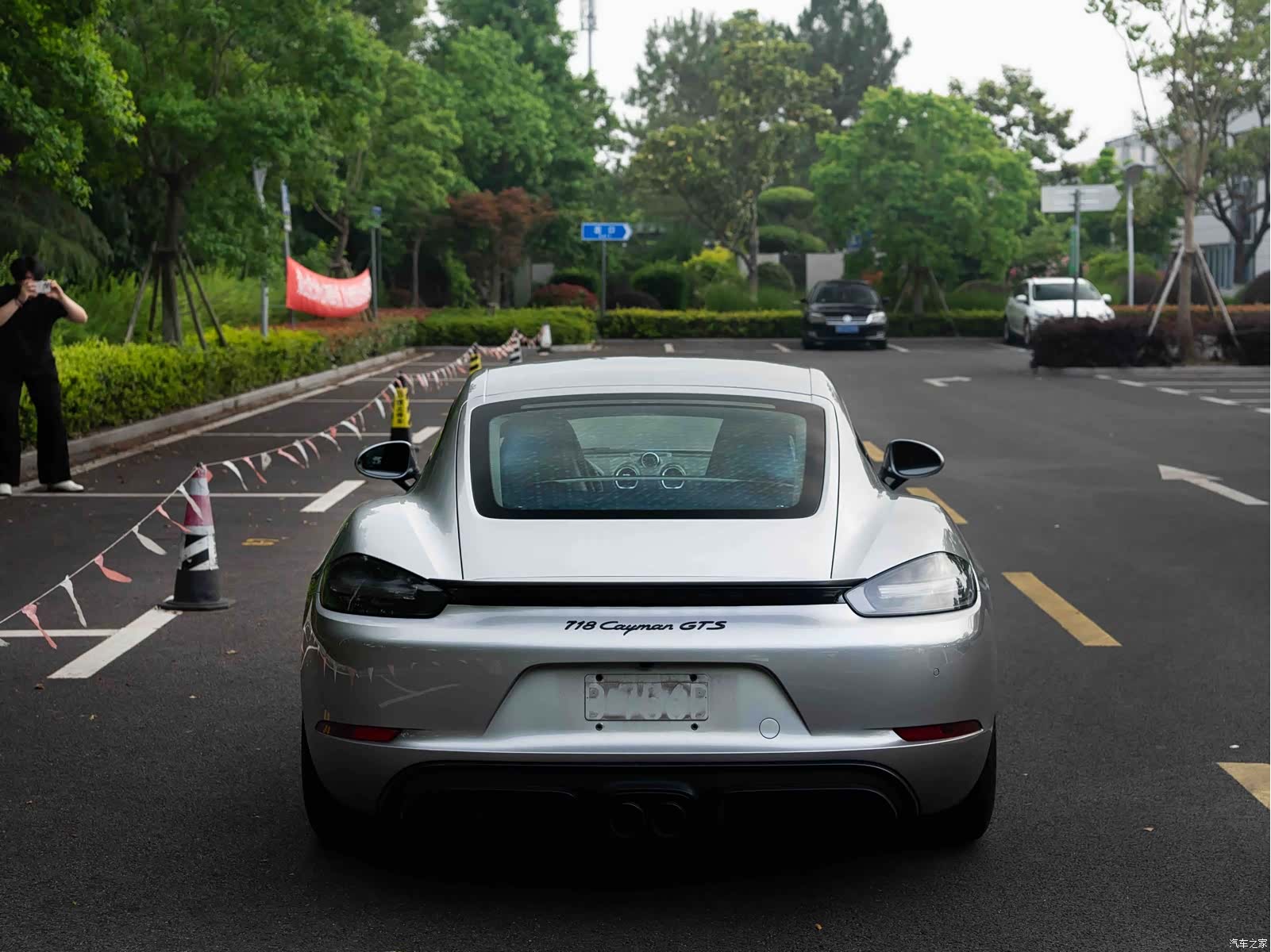 Porsche Cayman, 2022 все фото