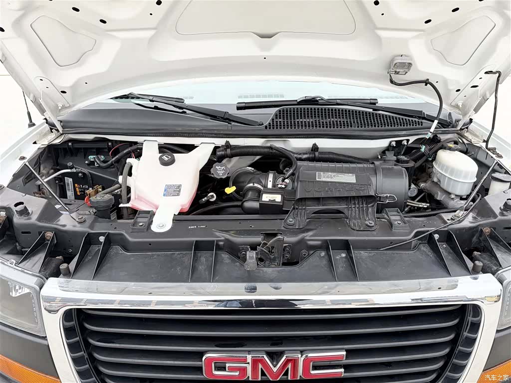 GMC SAVANA, 2015 16