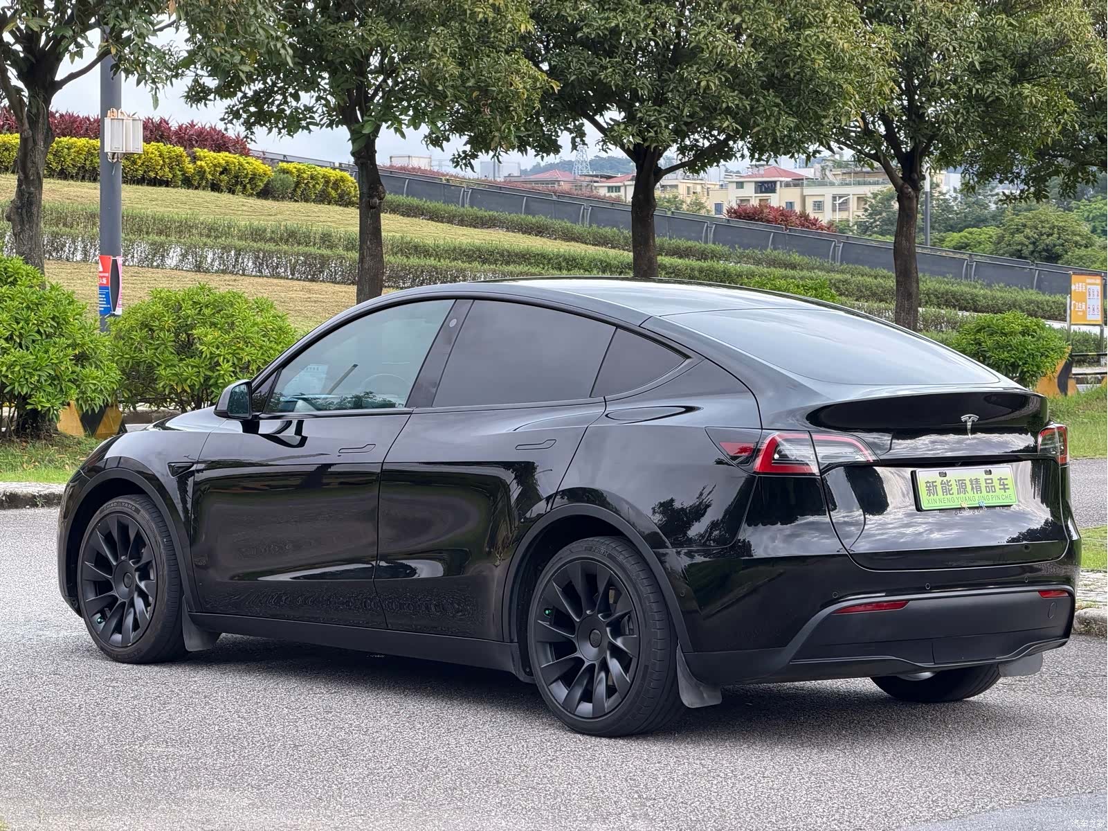 Tesla Model Y, 2022 16