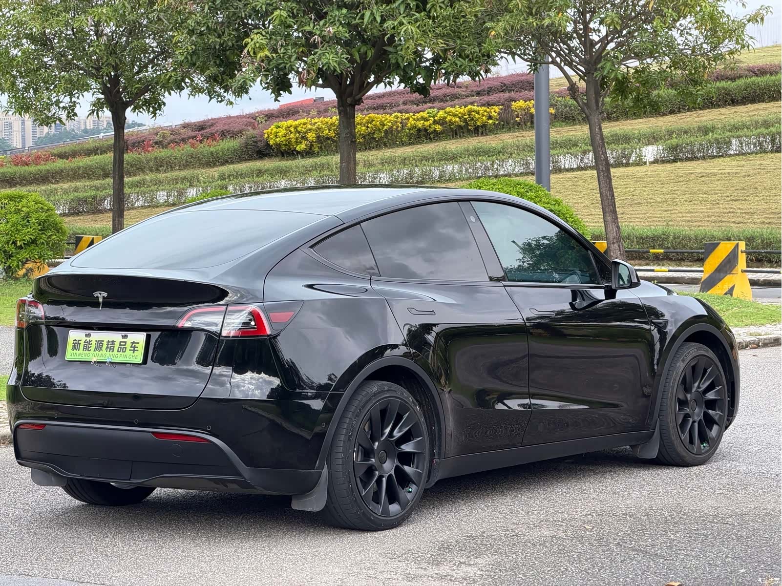 Tesla Model Y, 2022 18