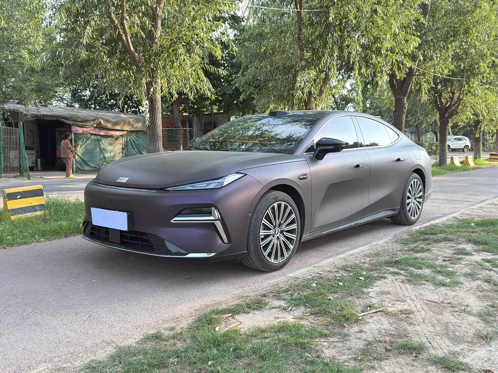 Geely Galaxy Starshine 8
