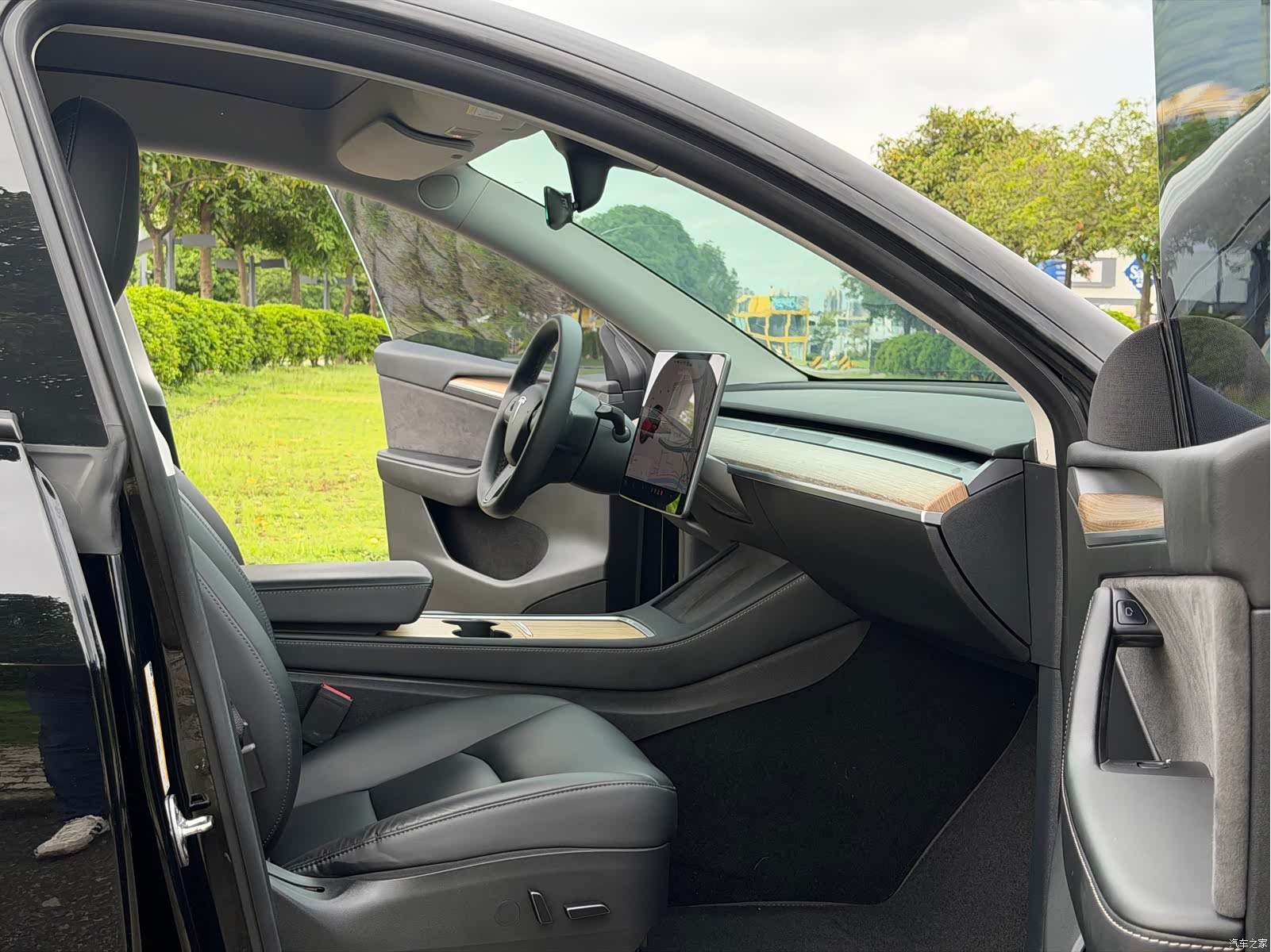 Tesla Model Y, 2022 7