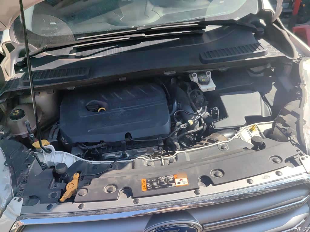 Ford Kuga, 2017 11