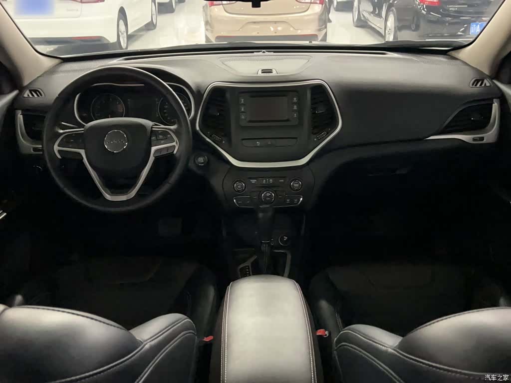Jeep Cherokee, 2016 10