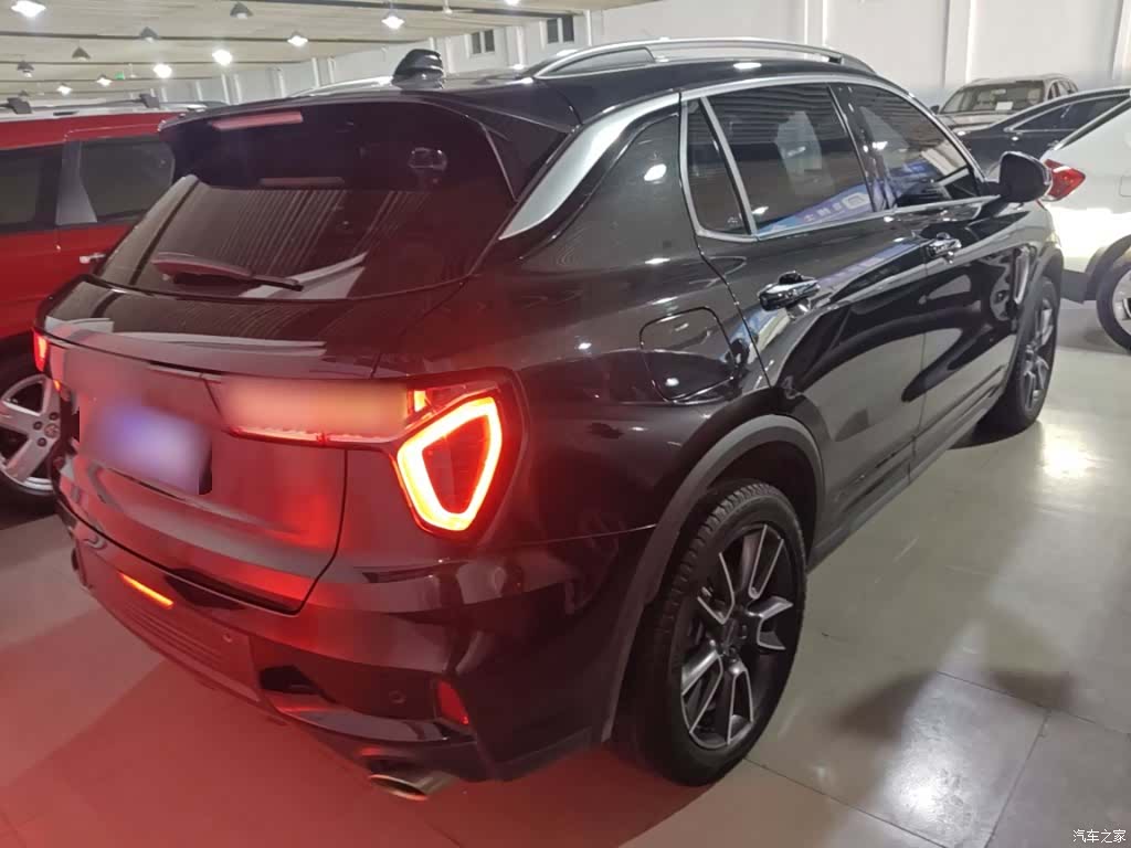Lynk & Co 01, 2022 все фото
