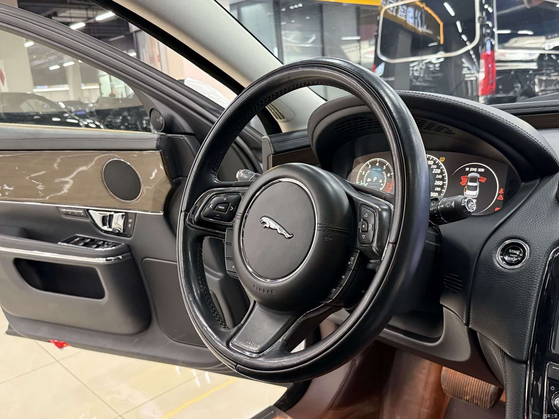 Jaguar XJ, 2018 23
