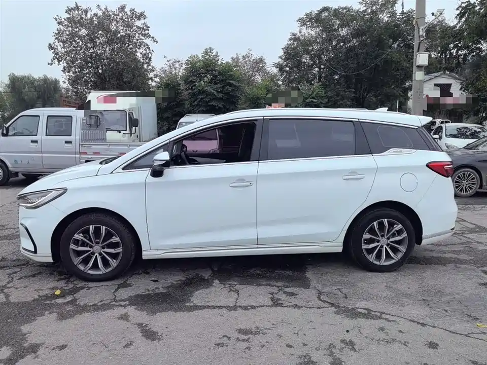 BYD Song MAX