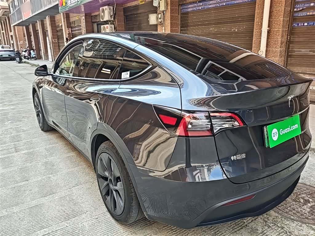 Tesla Model Y, 2024 все фото