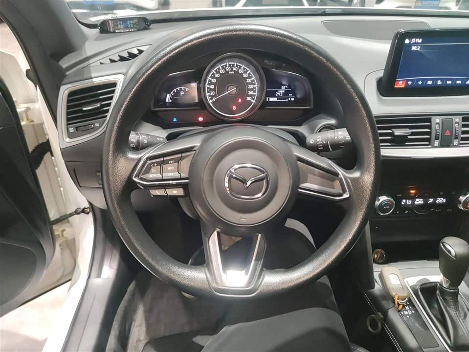 Mazda CX-4