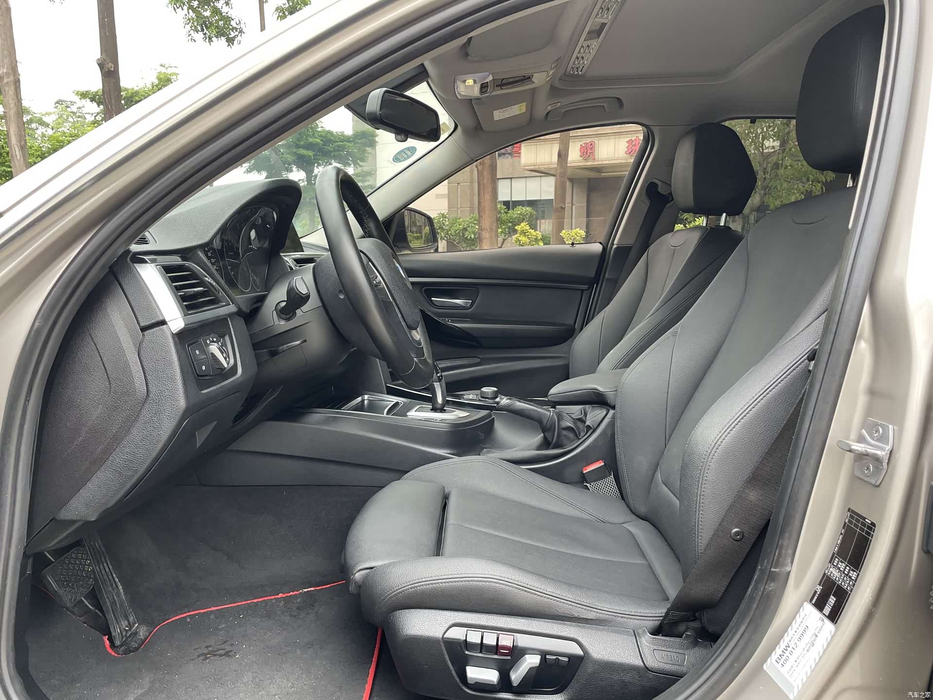 BMW 3 Series, 2018 все фото