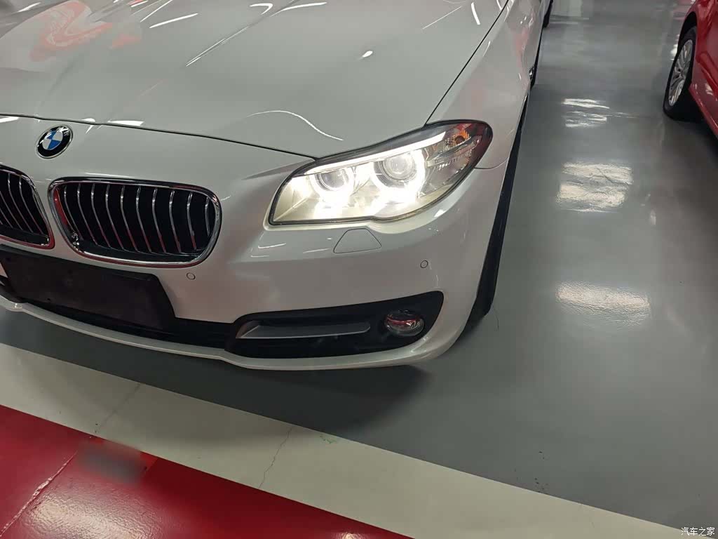 BMW 5 Series, 2014 24