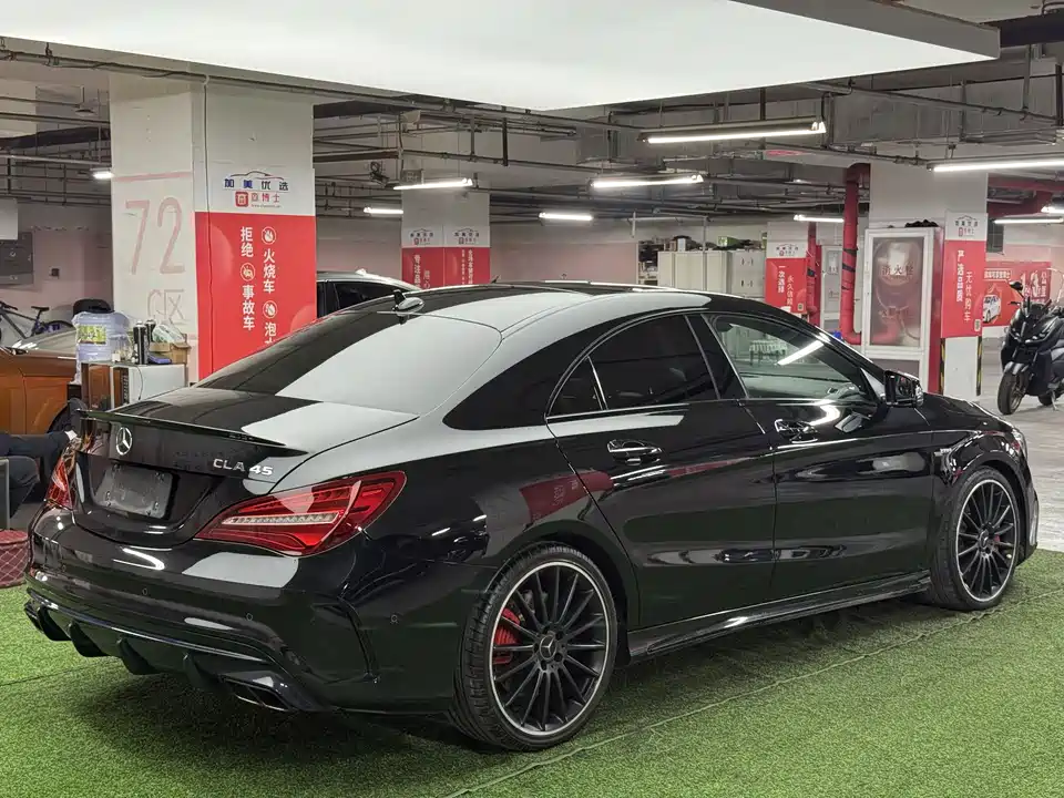 Mercedes-Benz CLA AMG
