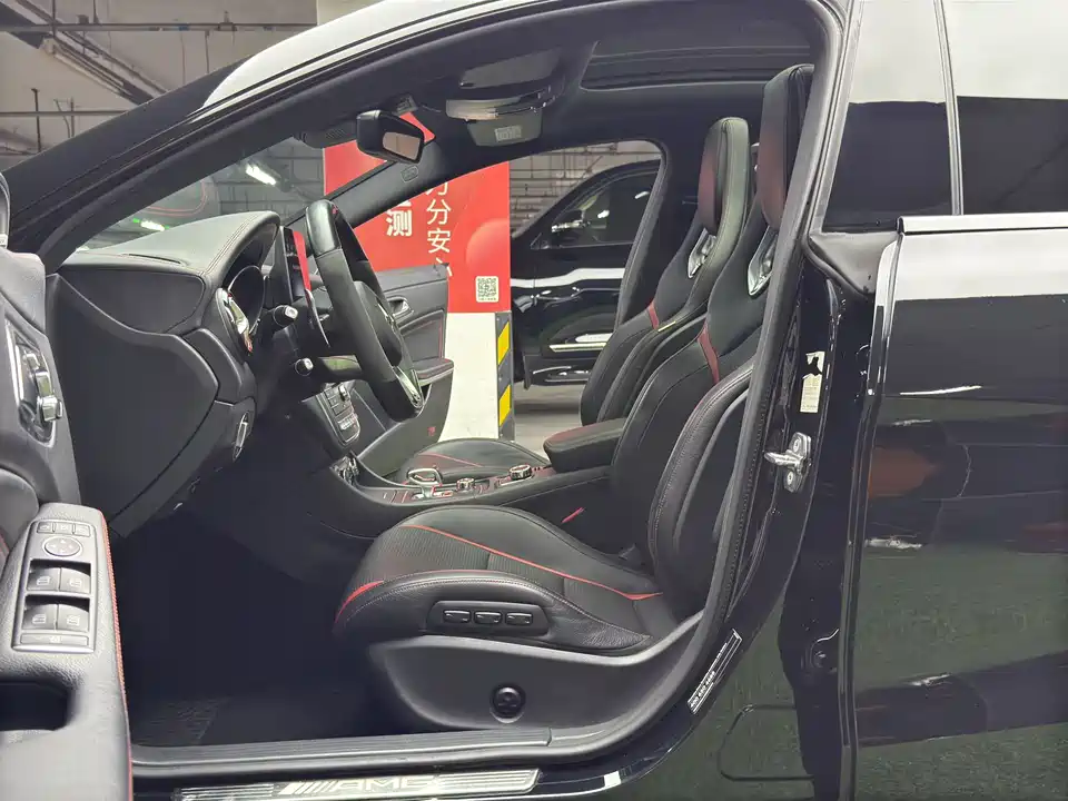 Mercedes-Benz CLA AMG