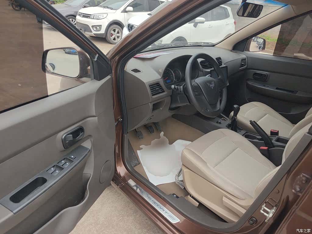 Wuling Hongguang, 2018 16
