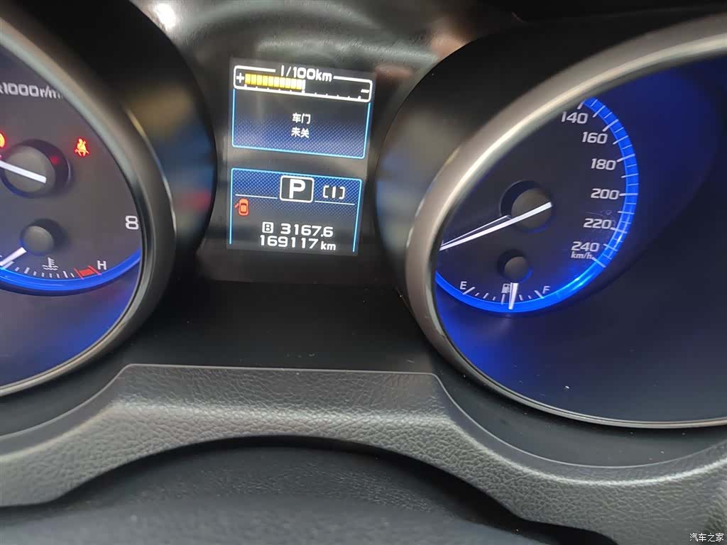 Subaru Legacy, 2016 все фото