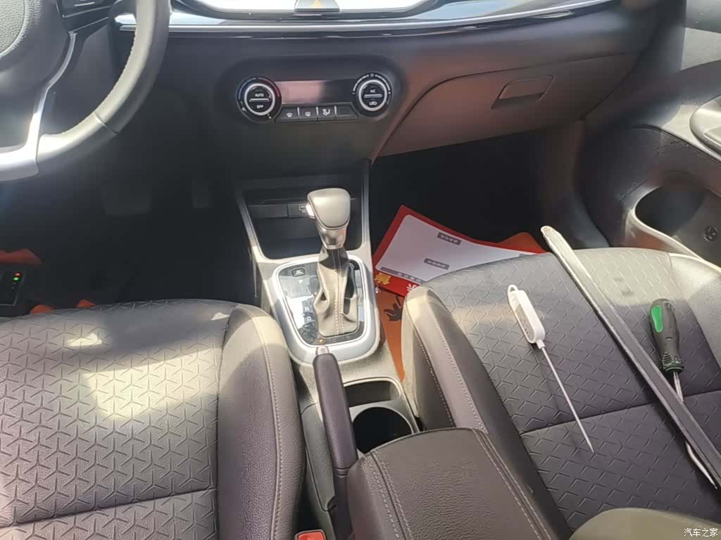 Kia KX1, 2019 14