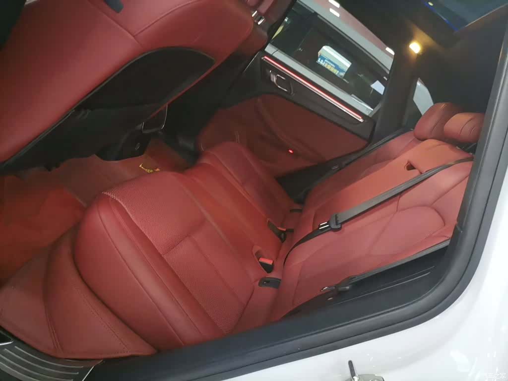 Porsche Macan, 2019 13