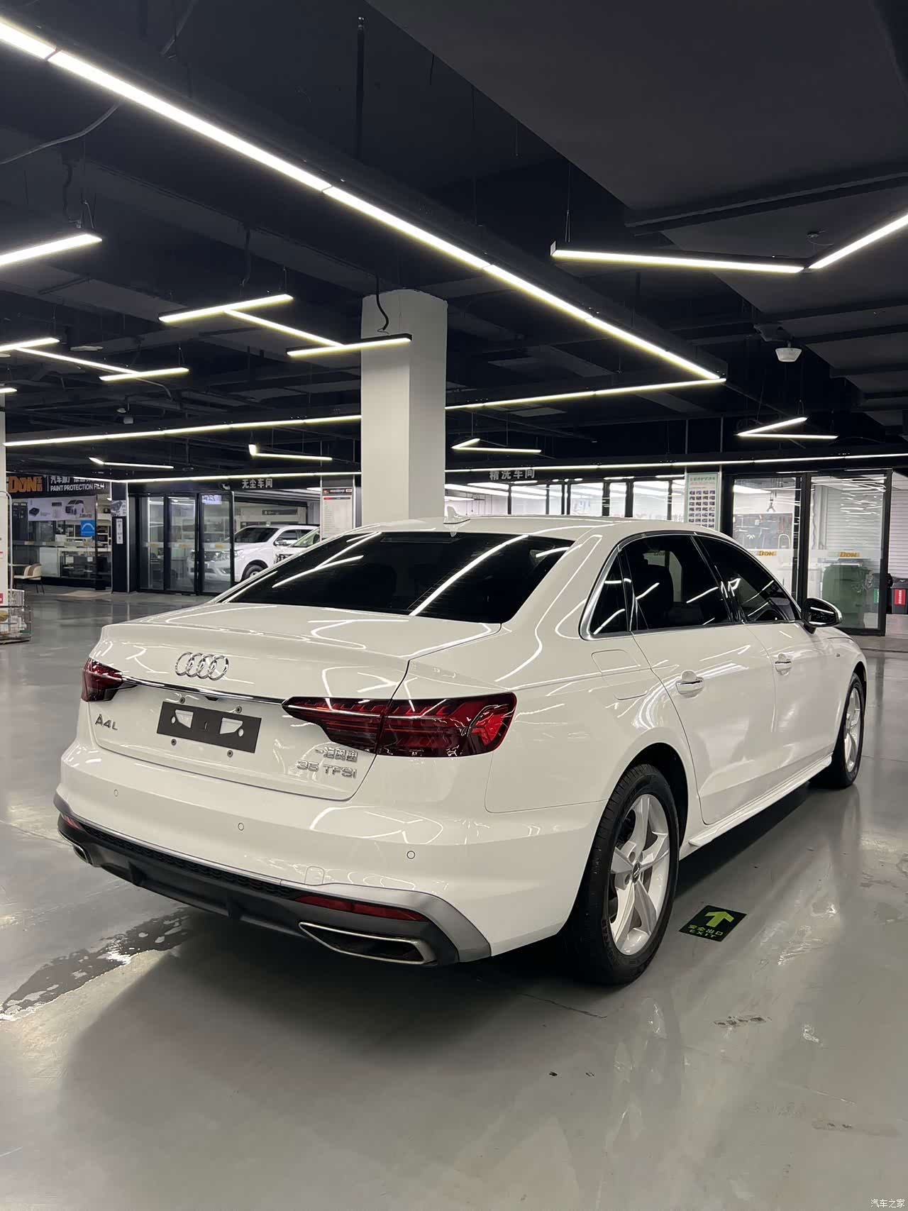 Audi A4L, 2021 4