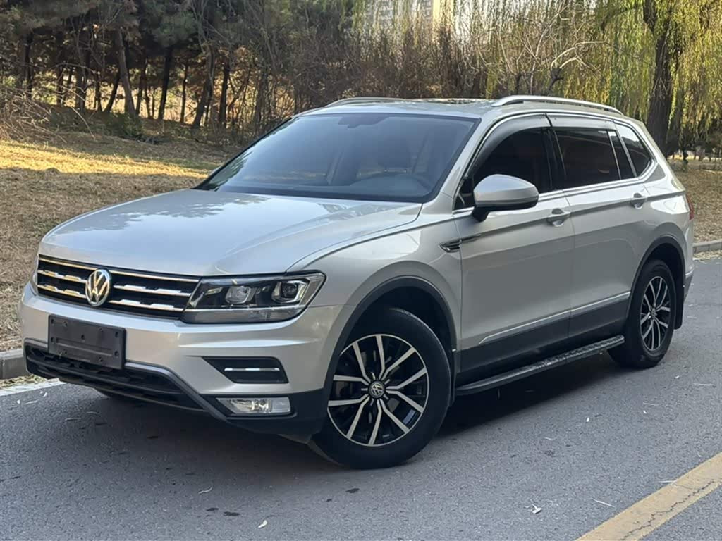 Volkswagen Tiguan L