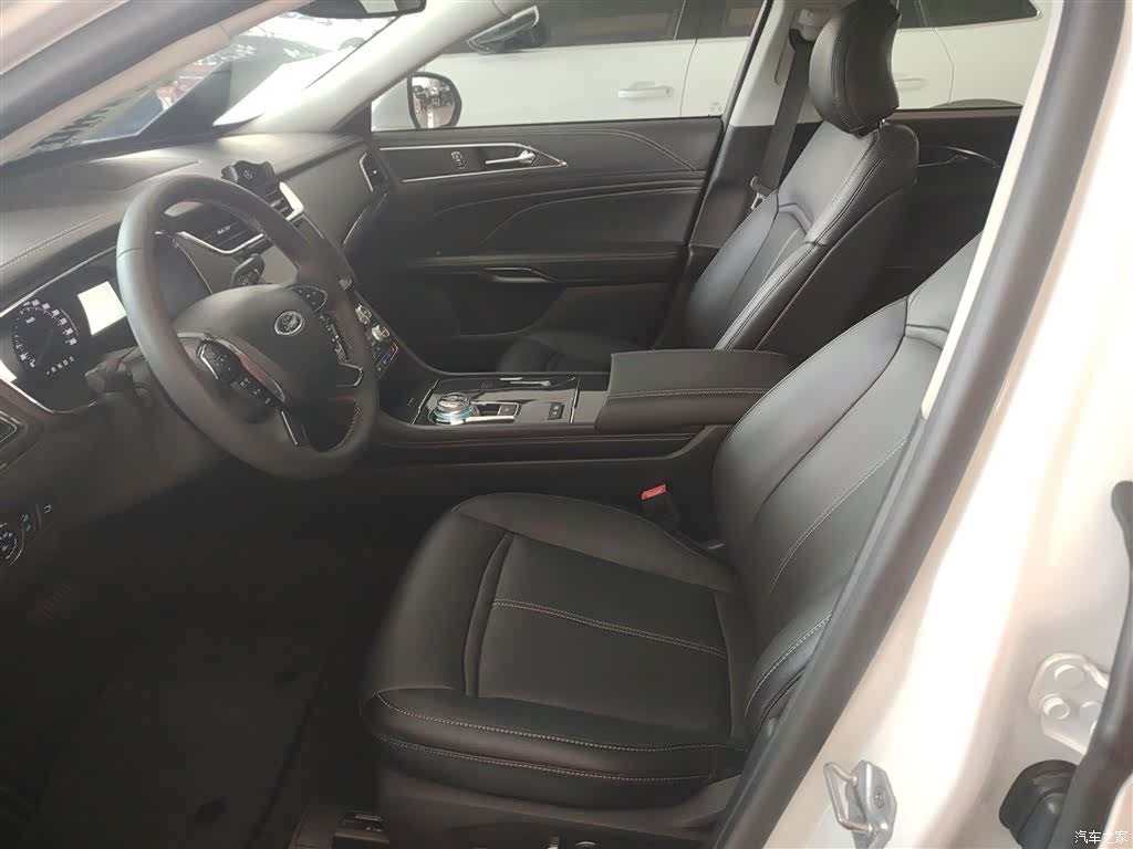 Ford Taurus, 2019 12