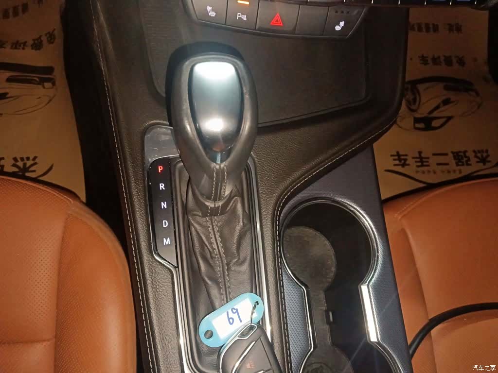 Cadillac CT4, 2022 13