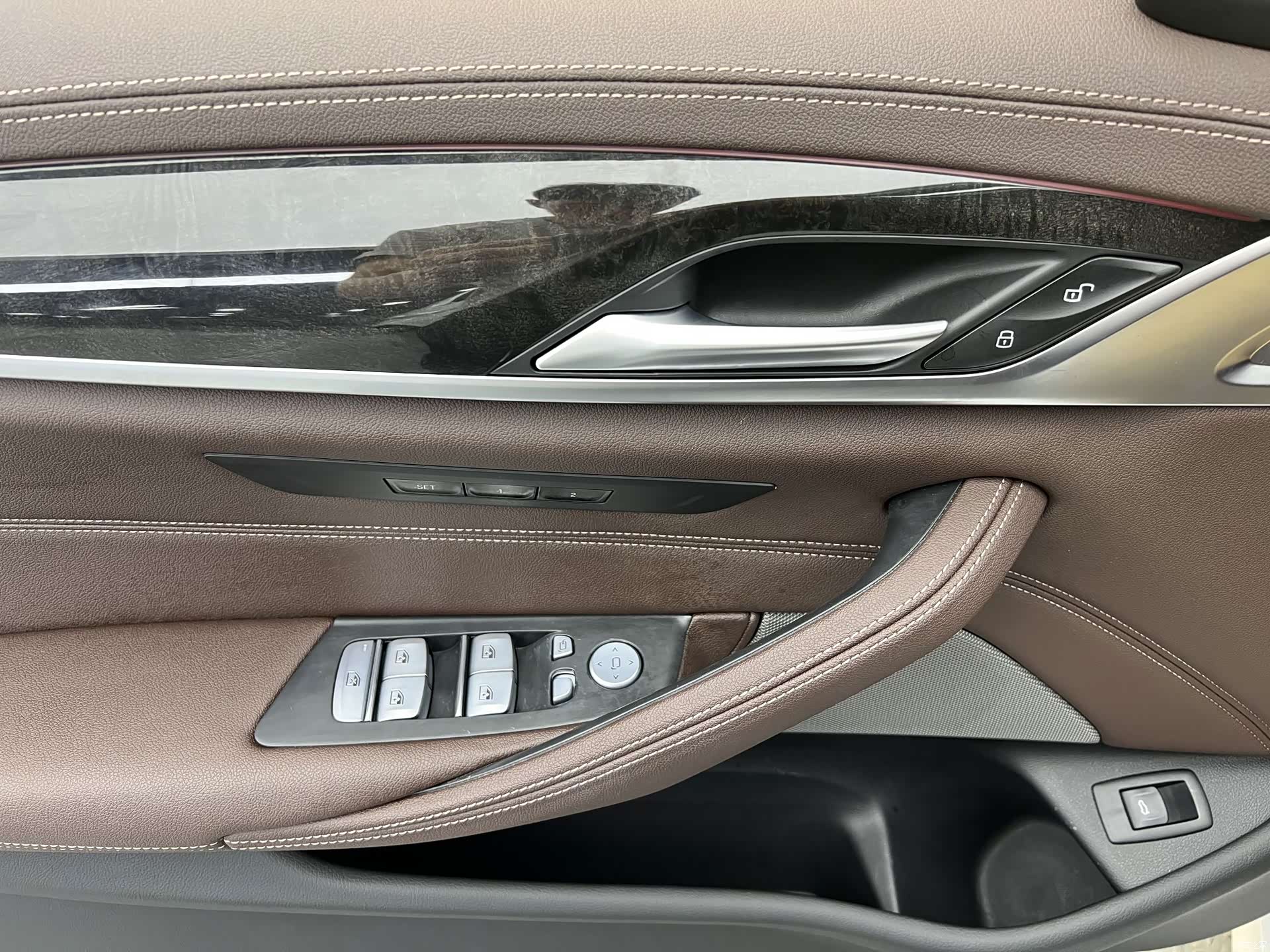 BMW 5 Series, 2023 4
