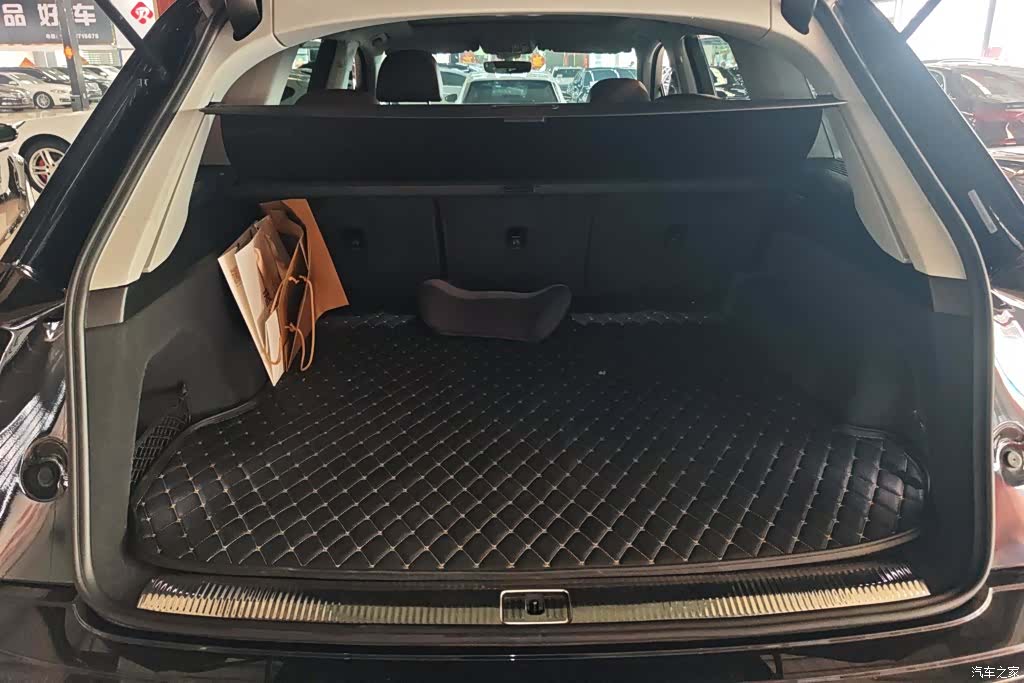 Audi Q7, 2016 4