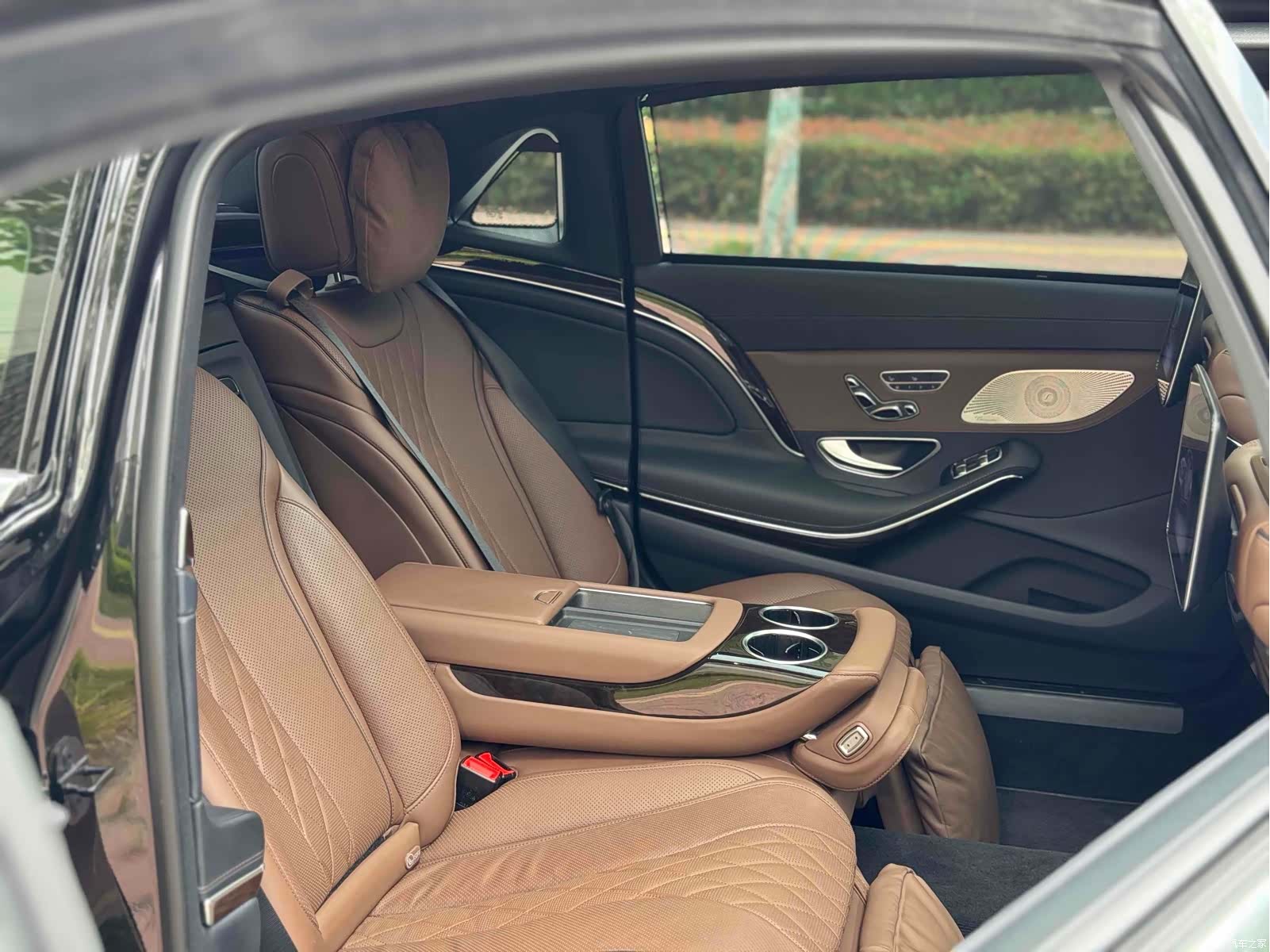 Maybach S-Class, 2019 7