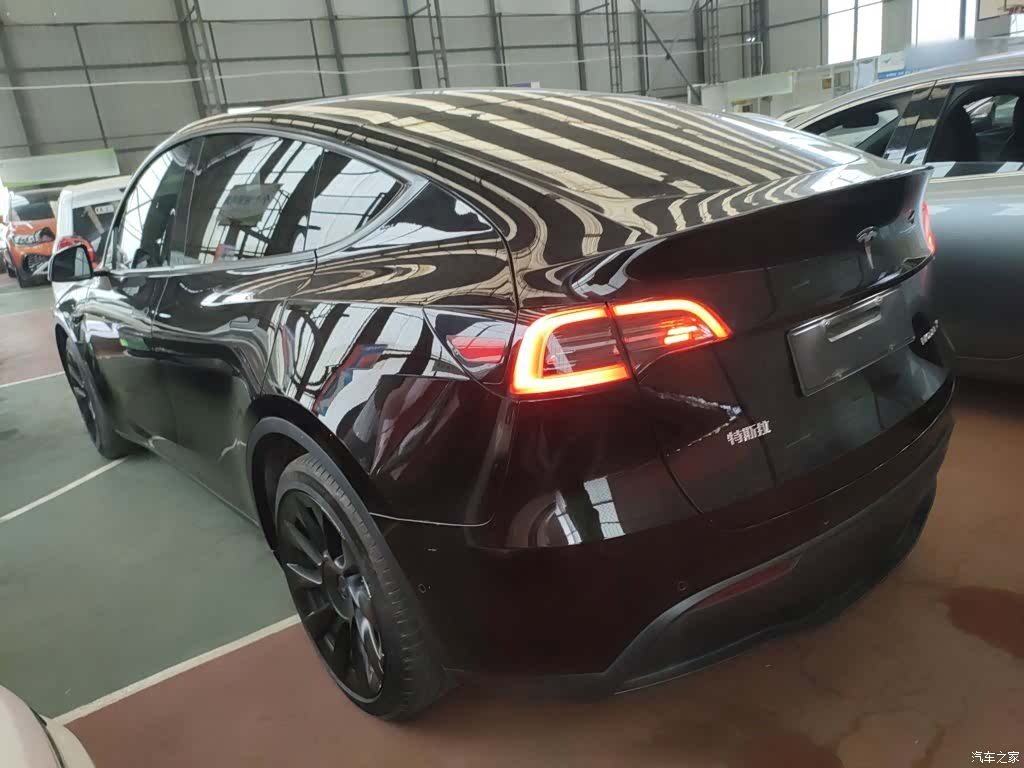 Tesla Model Y, 2021 23