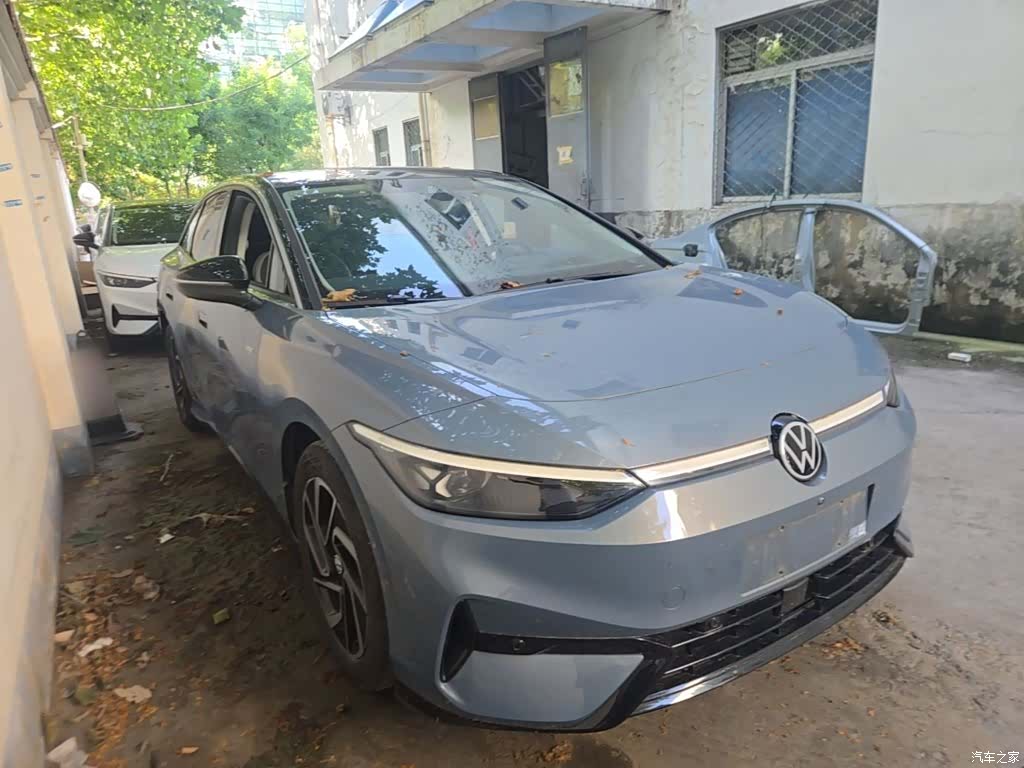 Volkswagen ID.7, 2025 4