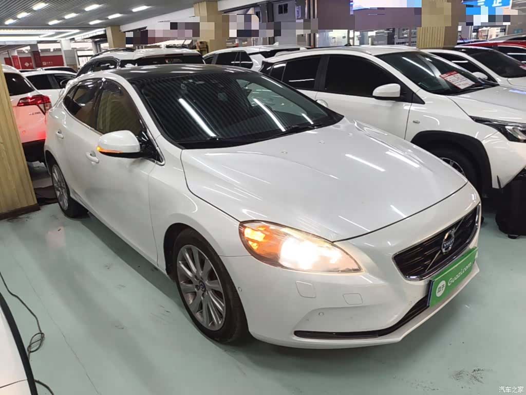 Volvo V40, 2014 22