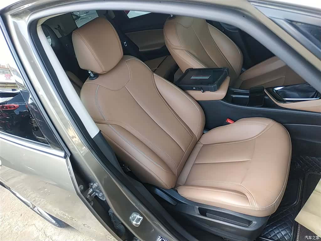 Buick GL6, 2021 25