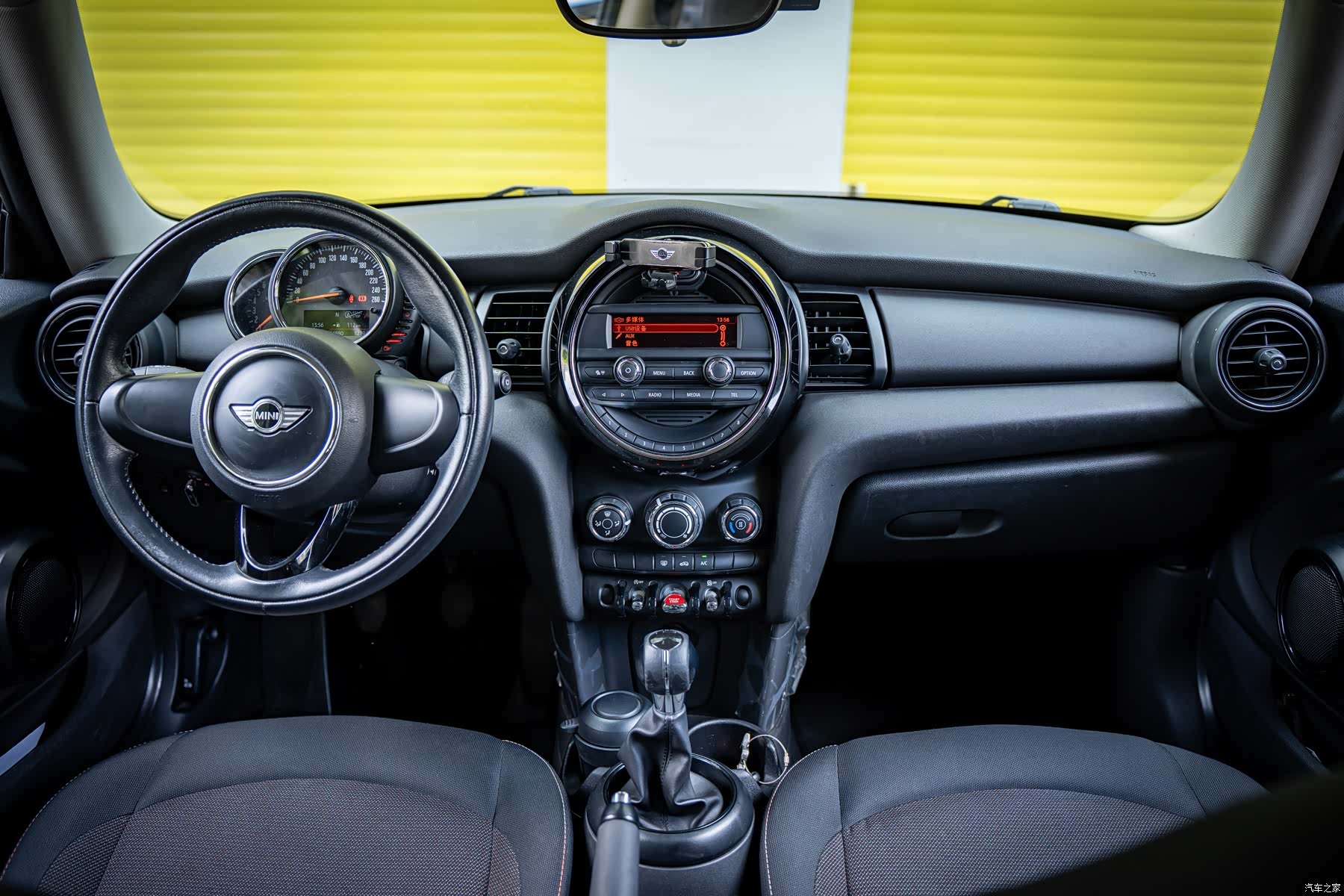 Mini ONE, 2015 9