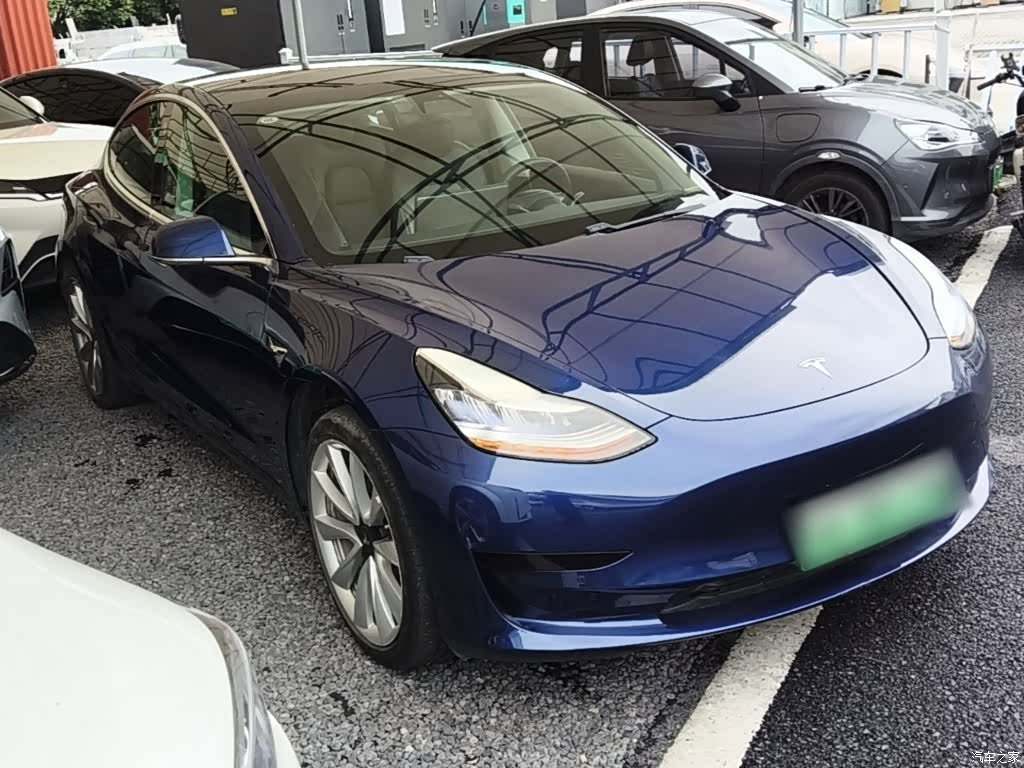 Tesla Model 3, 2020 4