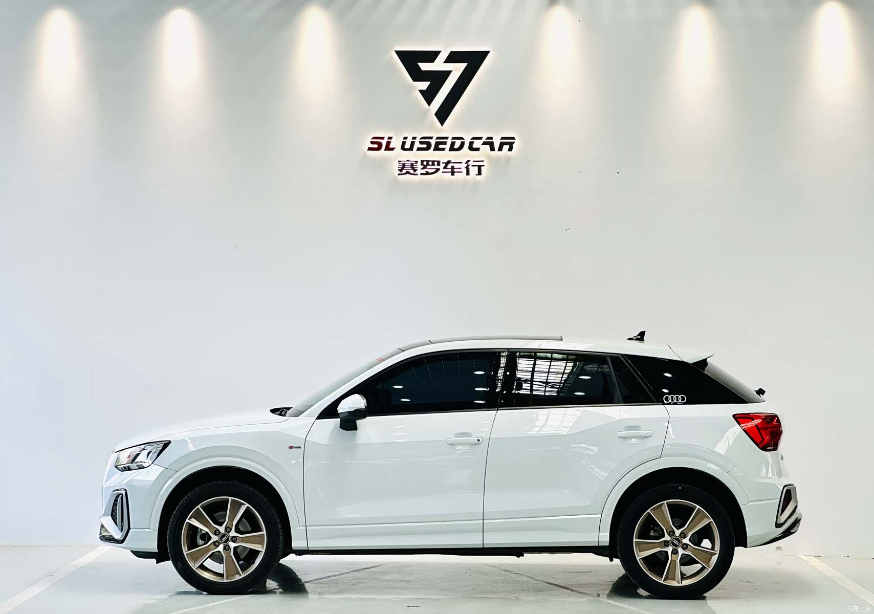 Audi Q2L, 2025 7