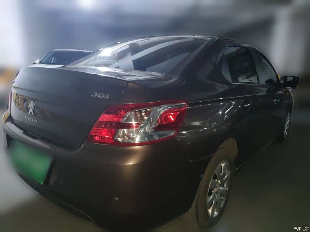 Peugeot 301, 2014 4